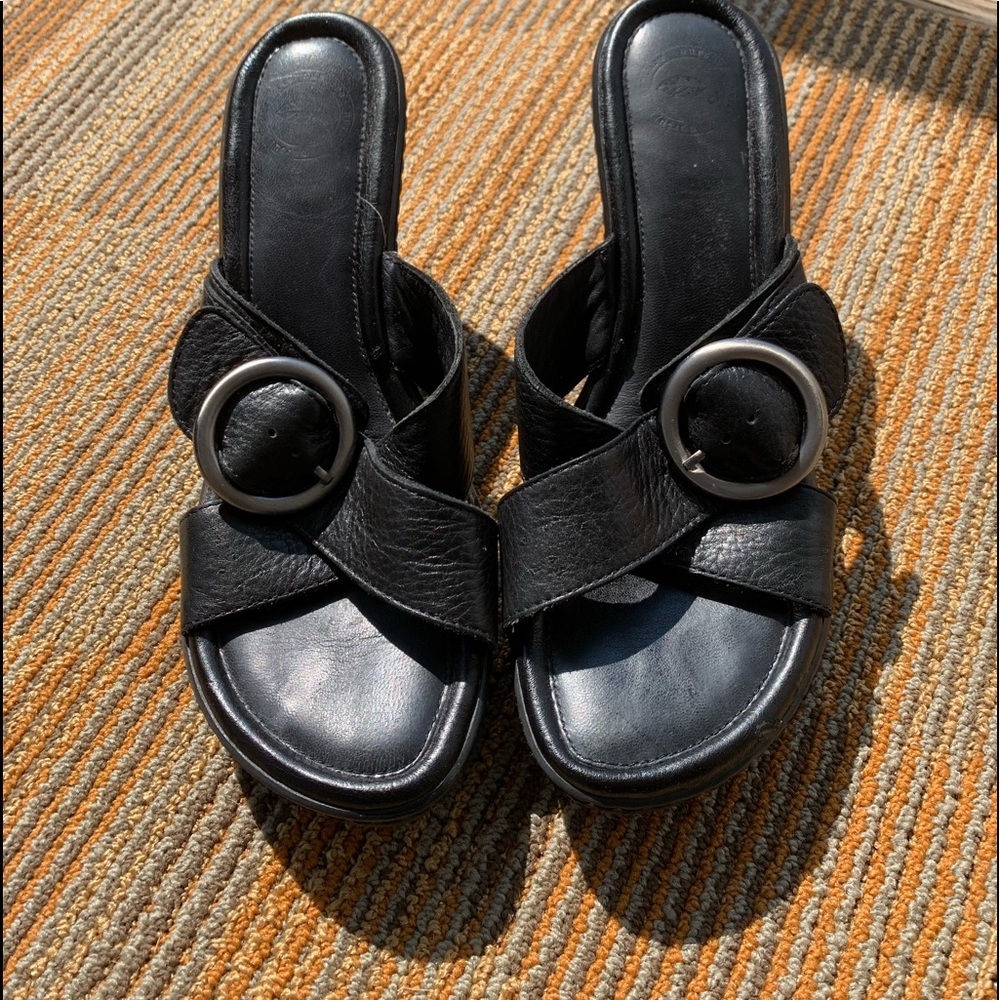 Women’s Shoe Nurture Slip-on Black 6 1/2 - $15